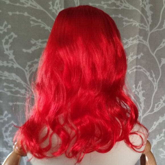 Brilliant Red (20") Mermaid Wig with Star Accent - Picture 4 of 5